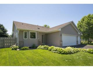 470 Tuttle Dr, Hastings, MN 55033-8818