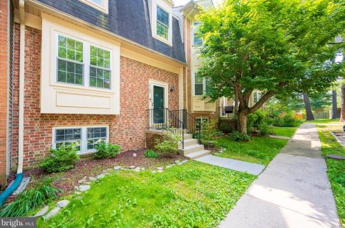 6168 Forest Creek Ct, Springfield, VA 22152-1445