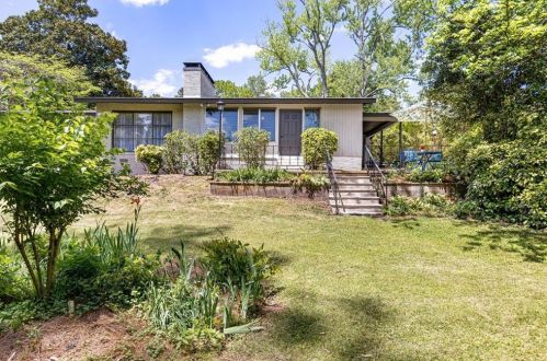 1903 Mcjenkin Dr, Atlanta GA  30345-3005 exterior