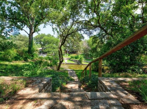 410 Granada Calle Ct, Granbury TX 76049-1476 exterior