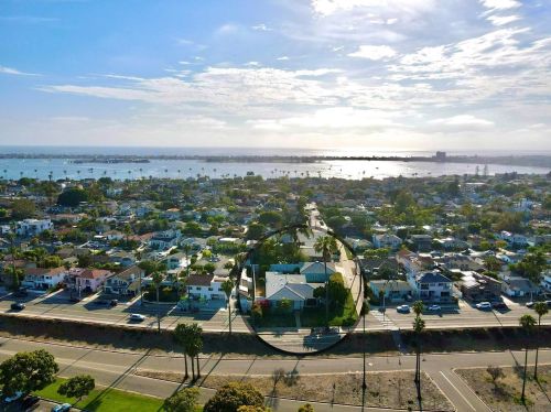 3584 Crown Point Dr, San Diego, CA 92109-6710