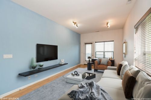 5304 Ravenswood Ave, Chicago, IL 60640-2163