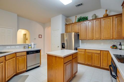 8028 Pretoria Pl, Fort Worth TX  76123-1831 exterior