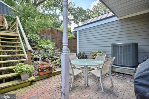 38 Vine St, Lancaster PA  17602-3549 exterior