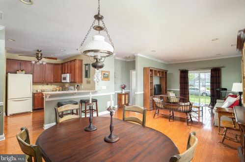 259 Meadowlark Dr, Trenton NJ  08690-3578 exterior