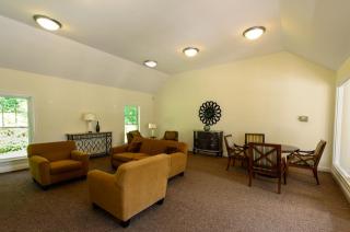 31 Putnam Grn, Greenwich CT  06830-6061 exterior