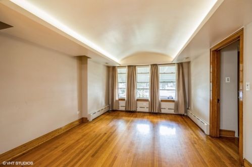 5615 Sacramento Ave, Chicago, IL 60659-4826