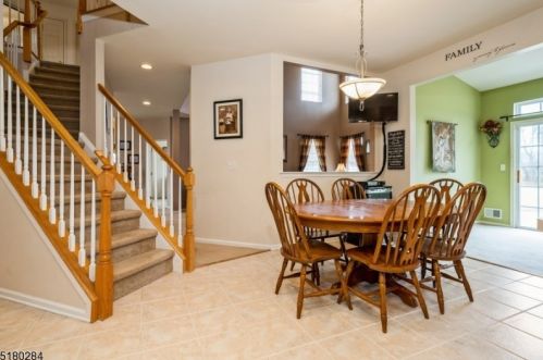 37 Dorset Dr, Hackettstown NJ  07840-5010 exterior