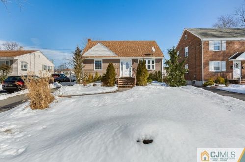387 Fairview Ave, Green Brook, NJ 08812-1513