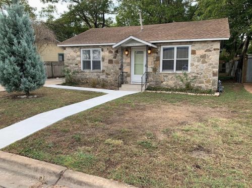 505 Clarke St, Austin, TX 78745-1130