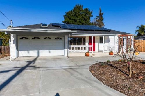 1820 Granada Dr, Concord CA  94519-1438 exterior
