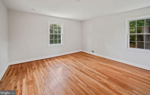 14604 Cobblestone Dr, Silver Spring MD 20905-5807 exterior