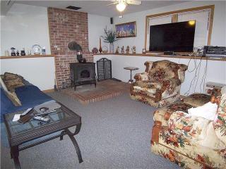 28 Grandview Blvd, Derby CT  06418-2408 exterior