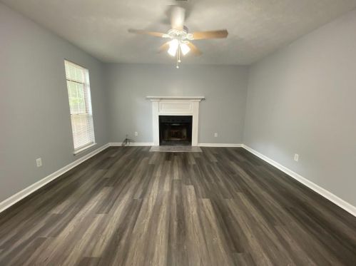 2012 Oakwood Dr, Stockbridge GA  30281-5063 exterior