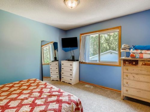 542 Bear Ave, Saint Paul MN  55127-7055 exterior