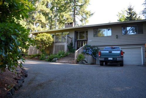 510 Country Club Dr, Union, WA 98592-9703