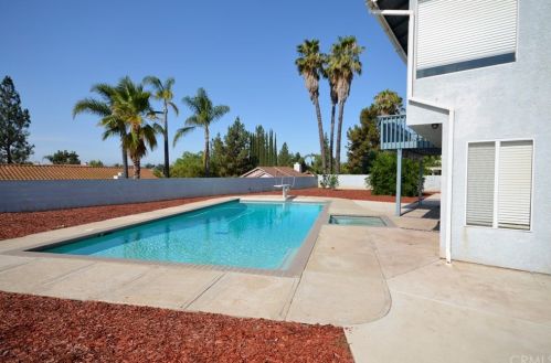 229 Cottonwood Ave, Riverside, CA 92506-6159