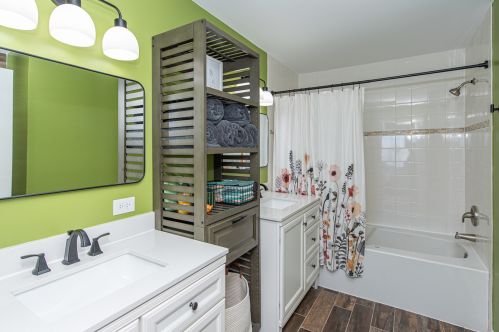 1428 White Pne Ln, Lemont IL  60490-3182 exterior