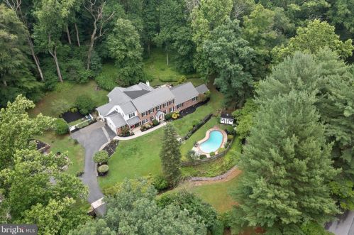 321 Foxdale Rd, Media, PA 19063-1938