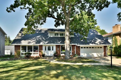 3972 Western Ave, Western Springs, IL 60558-1042
