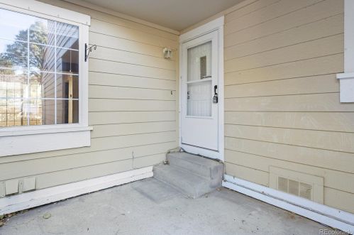 3970 Rifle Ct, Denver, CO 80013-3238