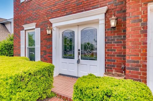 801 Lionel Way, Fort Worth, TX 76108-4677