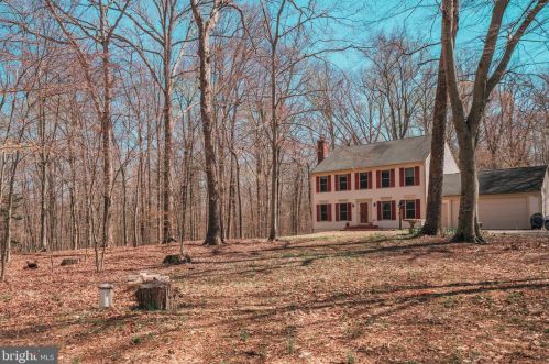 9408 Rapidan Dr, Fredericksburg, VA 22407-1522