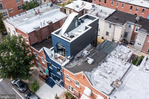 2345 Christian St, Philadelphia PA  19146-1707 exterior