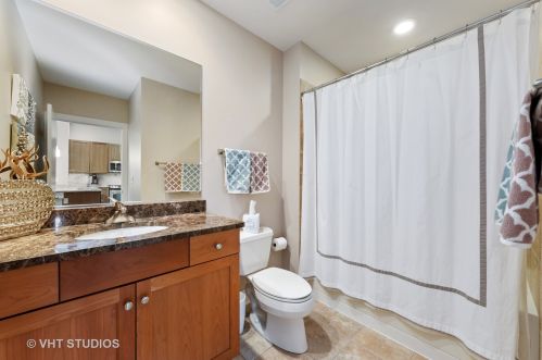 450 Village Center Dr, Willowbrook IL  60527-4531 exterior