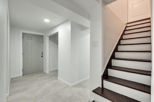 2705 Baker Rdg Dr, Atlanta GA  30318-7258 exterior