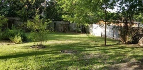 2011 Abbey Cir, Austin TX  78727-4401 exterior