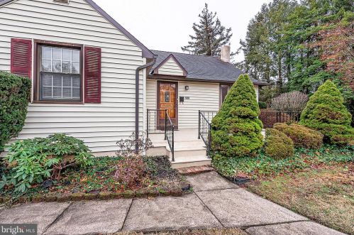 500 11th Ave, Haddon Heights, NJ 08035-1804