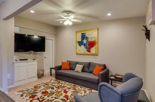 1404 Forest Park Blvd, Fort Worth TX  76110-1159 exterior