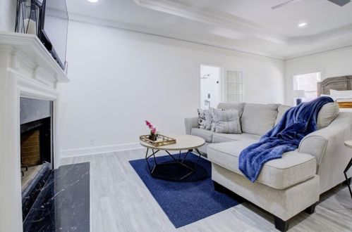 4985 Cascade Overlook, Atlanta GA  30331-7369 exterior