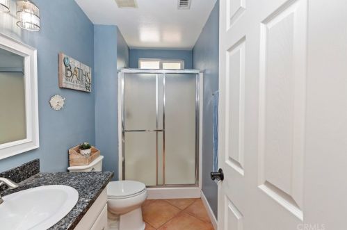 17368 Owl Tree Rd, Riverside CA  92504-9529 exterior