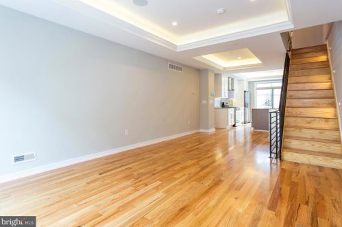 1726 Annin St, Philadelphia, PA 19146-3008