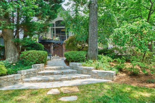 2858 Hl Dr, Atlanta GA  30305-3422 exterior