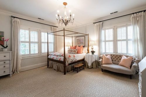 2943 Habersham Rd, Atlanta GA  30305-2847 exterior