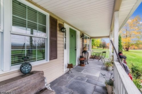 45 Walnut St, Wantage, NJ 07461-2539