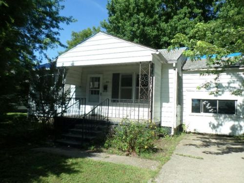 911 B St, Miami, OK 74354-8314