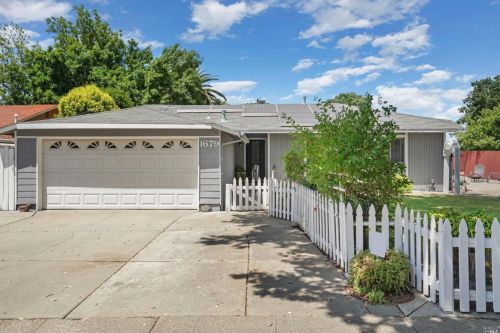 1679 California Dr, Vacaville, CA 95687-6511