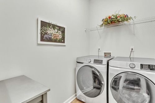 1033 Alexander Run Pass, Buford GA  30518-5560 exterior