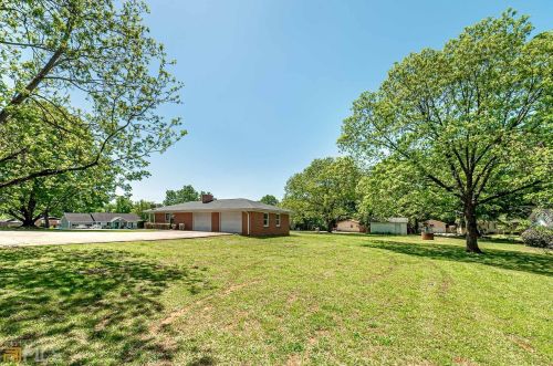 15 Highland Blvd, Stockbridge GA  30281-4654 exterior