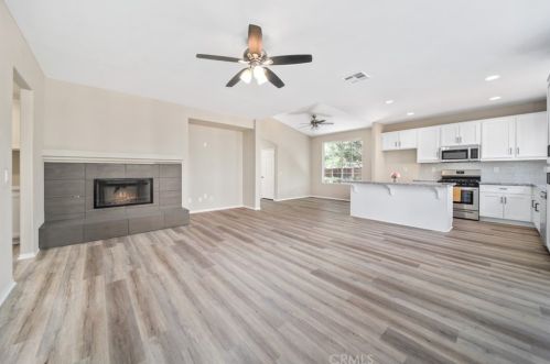 1193 Roadrunner Ave, San Jacinto, CA 92582-3870
