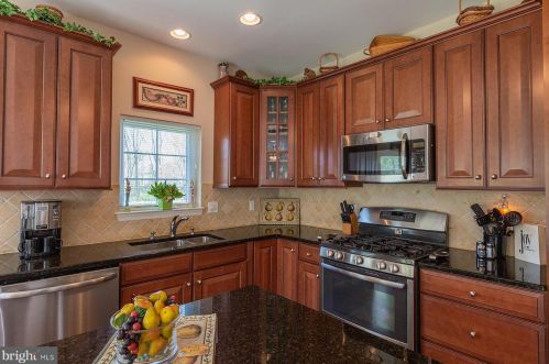 1700 Speedwell Rd, Lancaster PA  17601-4628 exterior