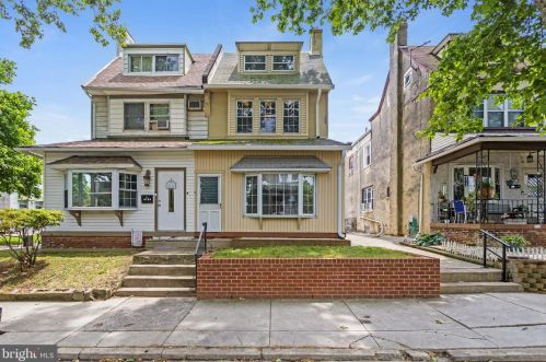 6127 Glenloch St, Philadelphia, PA 19135-3612
