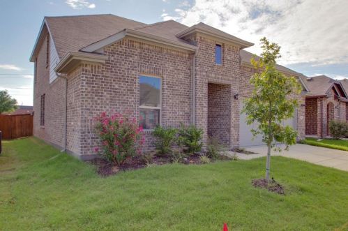 7612 Spring Dr, Fort Worth TX  76148 exterior