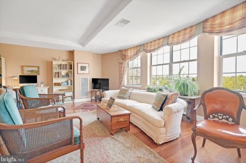 2300 Windrow Dr, Princeton NJ 08540-5020 exterior