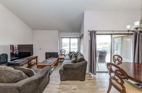 2306 Apricot Dr, Irvine, CA 92618-4403