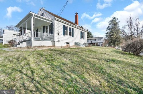 823 5th St, Harrisburg PA  17113-2612 exterior